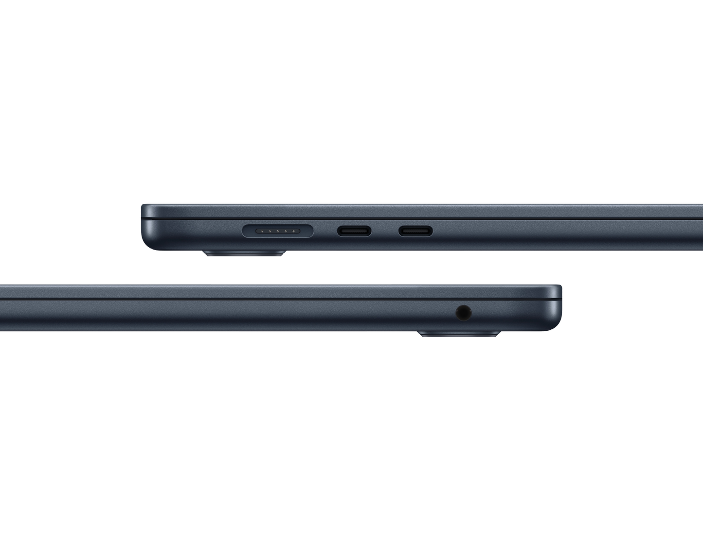 MacBook Air 15-inch - M4 - 10-core CPU - 10-core GPU - 16GB RAM - 256GB SSD - Midnight Close up of Ports